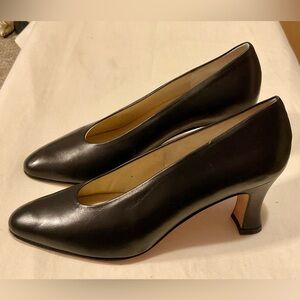 Claudia Ciuti Vintage Elegant Black Leather Pumps Size 9.5 M